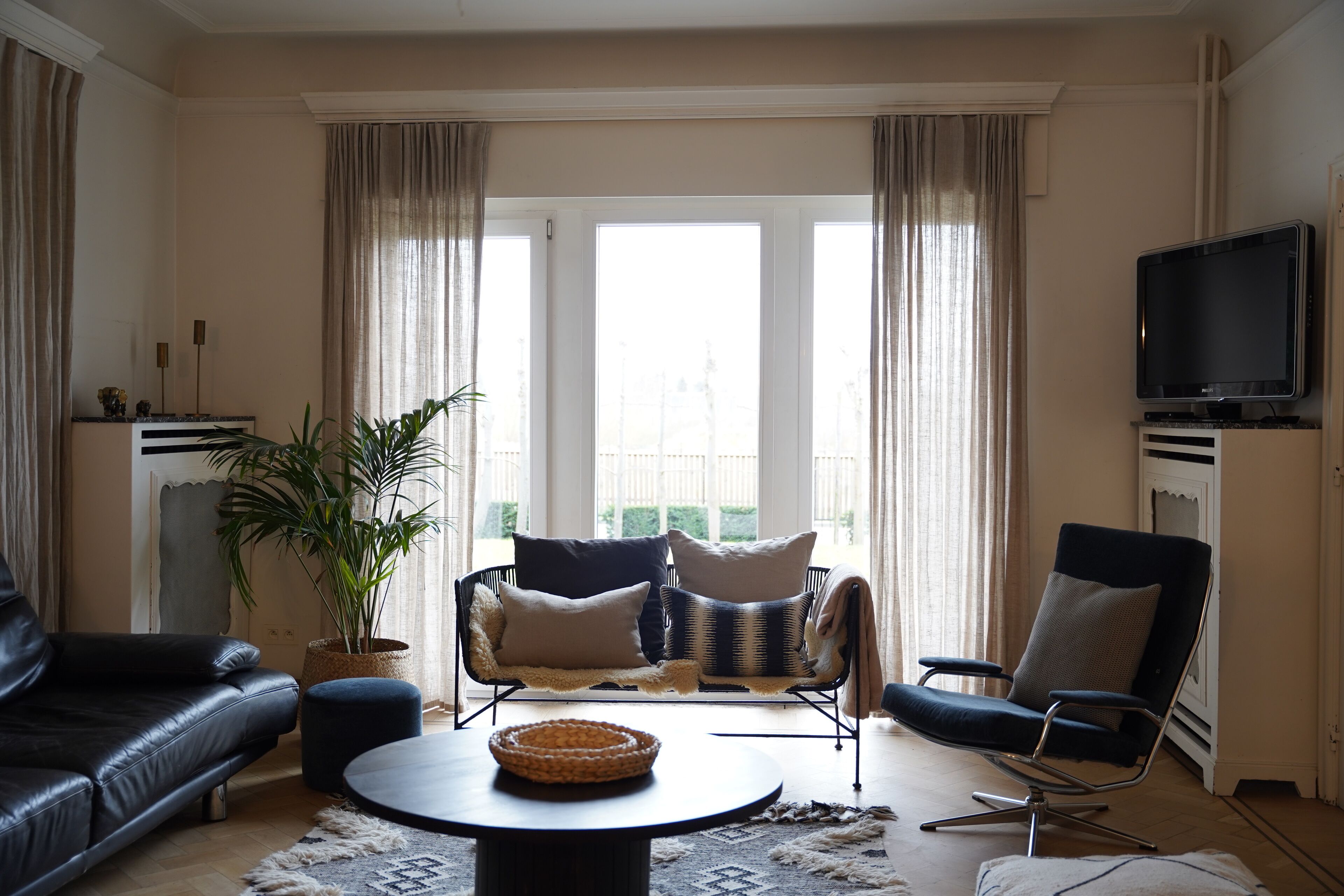 50-cm-Plasmafernseher mit Kabelempfang, Fernseher