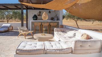 Outdoor pool, sun loungers