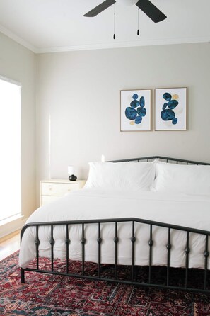 1 bedroom, memory-foam beds, iron/ironing board, free WiFi