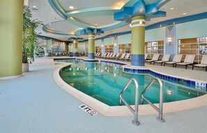 Piscina coperta, piscina all'aperto