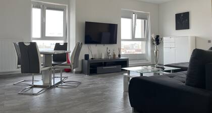 Marvelous 4 Room Penthouse Rooftop Terrace W14+W15