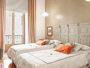 3 bedrooms, iron/ironing board, travel crib, free WiFi