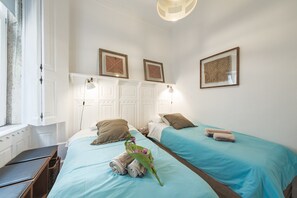 2 bedrooms, iron/ironing board, travel crib, free WiFi