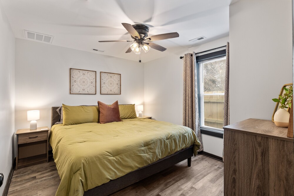 Charming 2br Home w/ Outdoor Dining & Fenced Yard Richmond Vrbo