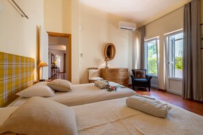 3 camere, ferro/asse da stiro, Wi-Fi gratuito, lenzuola