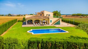 Exterior - ES MUSSOL - Villa with private pool in SA POBLA. Free WiFi (Sa Pobla)