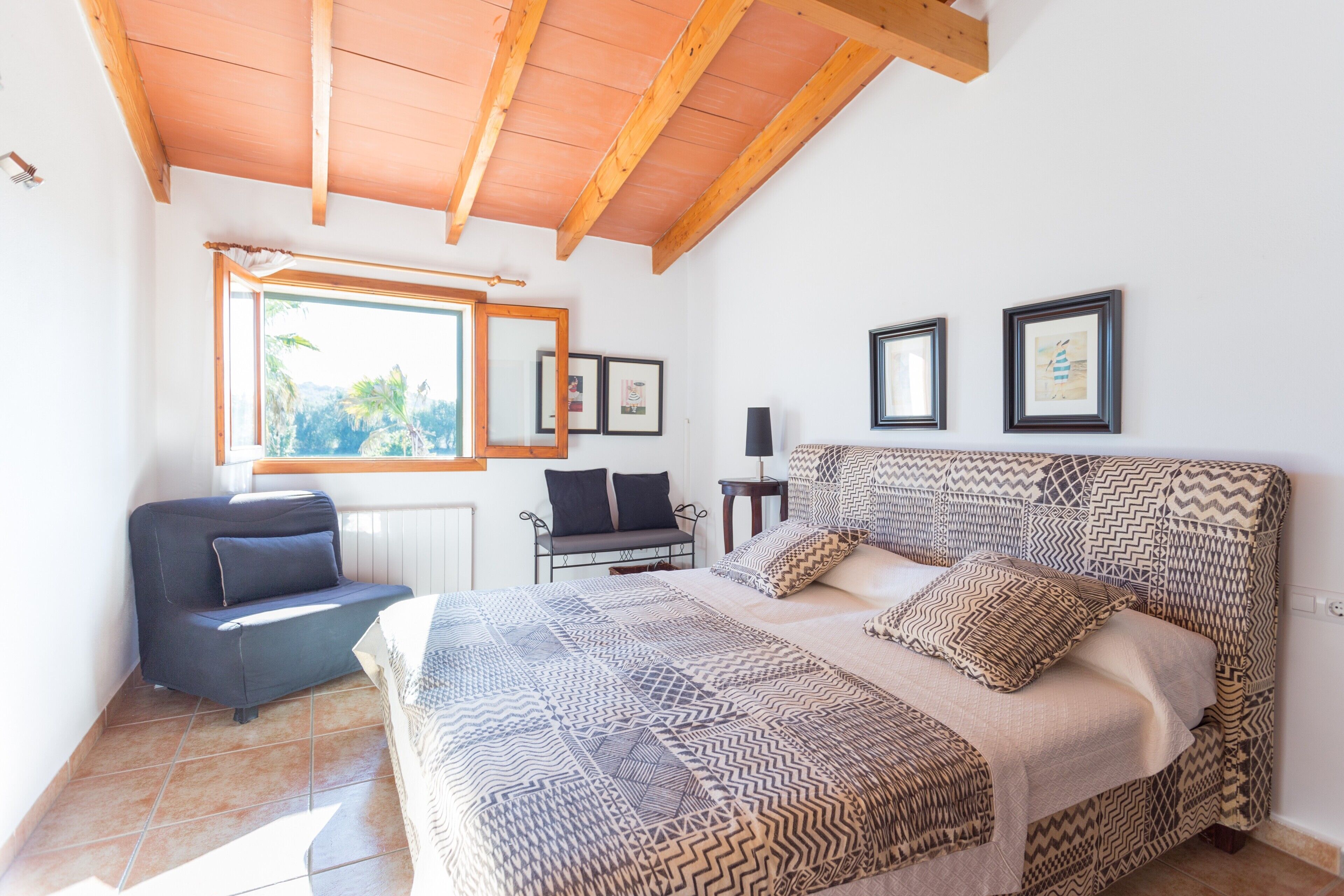 5 Schlafzimmer, Bügeleisen/Bügelbrett, kostenloses WLAN, Bettwäsche