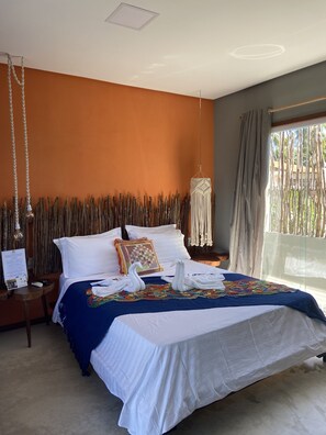 Kamar Double atau Twin Superior, 1 kamar tidur, beranda, di pinggir kolam renang | Seprai katun Mesir, seprai premium, minibar, dan didekorasi berbeda-beda