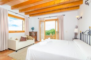 5 bedrooms, iron/ironing board, free WiFi, bed sheets - FINCA CAN BOSCO 12 - Villa with private pool in Son Carrió. Free WiFi (Sant Llorenç des Cardassar)