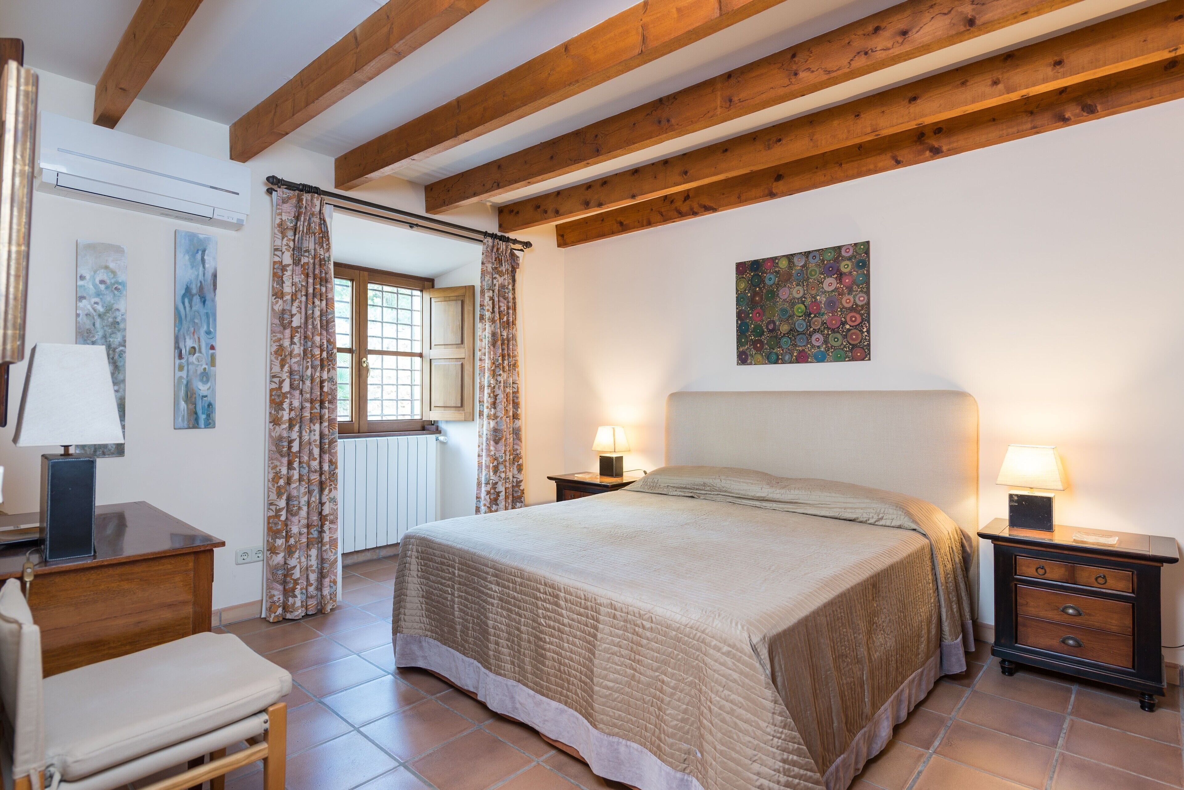 6 chambres, fer et planche à repasser, Wi-Fi gratuit, draps fournis