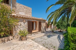 Exterior - CAN SUA - Beautiful rustic finca with private pool, located a few km from the beach Free W (Artà)