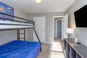 Desk, iron/ironing board, travel cot, WiFi