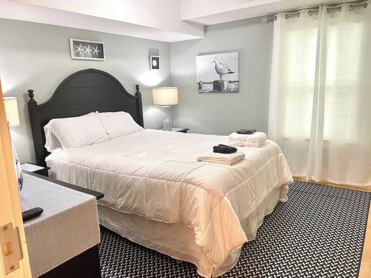 2 bedrooms, desk, iron/ironing board, free WiFi