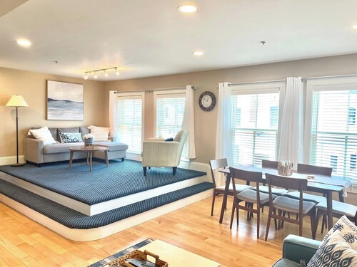 Outstanding location in the heart of Shorts Sands Village