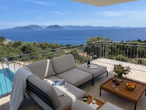 Property grounds - VILLA PINEA - Newly built modern villa few minutes from the beach - (Lipsopyrgos, Amousso)
