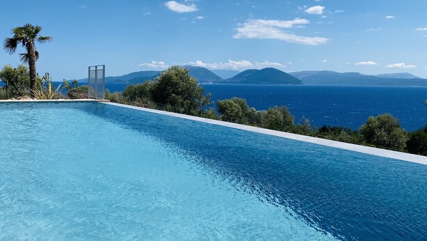 Opvarmet pool