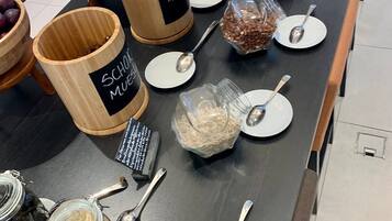 Daily buffet breakfast (CHF 30 per person)