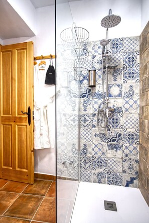 Kamar Double Klasik, ensuite (4) | Kamar mandi