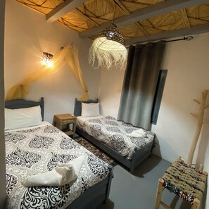 Blackout curtains, free WiFi, bed sheets - étoile filante d'or (Aït Benhaddou)