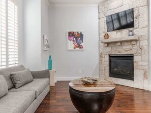 TV - Comfy Long Term Legacy Shops | Driemhouse (Plano)