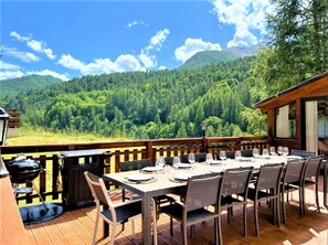 Outdoor dining - Chalet 5 min from La Foux d'Allos resort-1700m ALT-12 pers Max (Foux d'Allos)