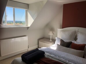 2 bedrooms, desk, iron/ironing board, travel cot - Idyllic cosy cottage close to Oxford and Le Manoir (Oxford)