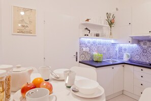 Microwave, stovetop, dishwasher, toaster