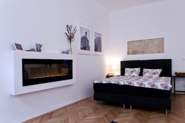 1 bedroom, desk, iron/ironing board, free WiFi