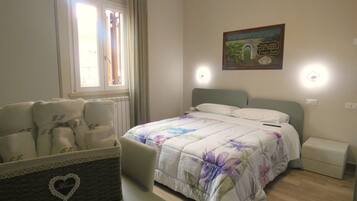 1 camera, Wi-Fi, lenzuola