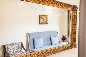 Interior detail - Gorgeous 2 bedrooms apt at Exarcheia (Athens)