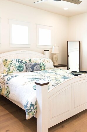 3 bedrooms, Internet, bed sheets - Brown Eyed Girl at River Rocks Plantation (Guntersville)