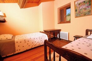 2 Schlafzimmer, Bügeleisen/Bügelbrett, Reisekinderbett, WLAN