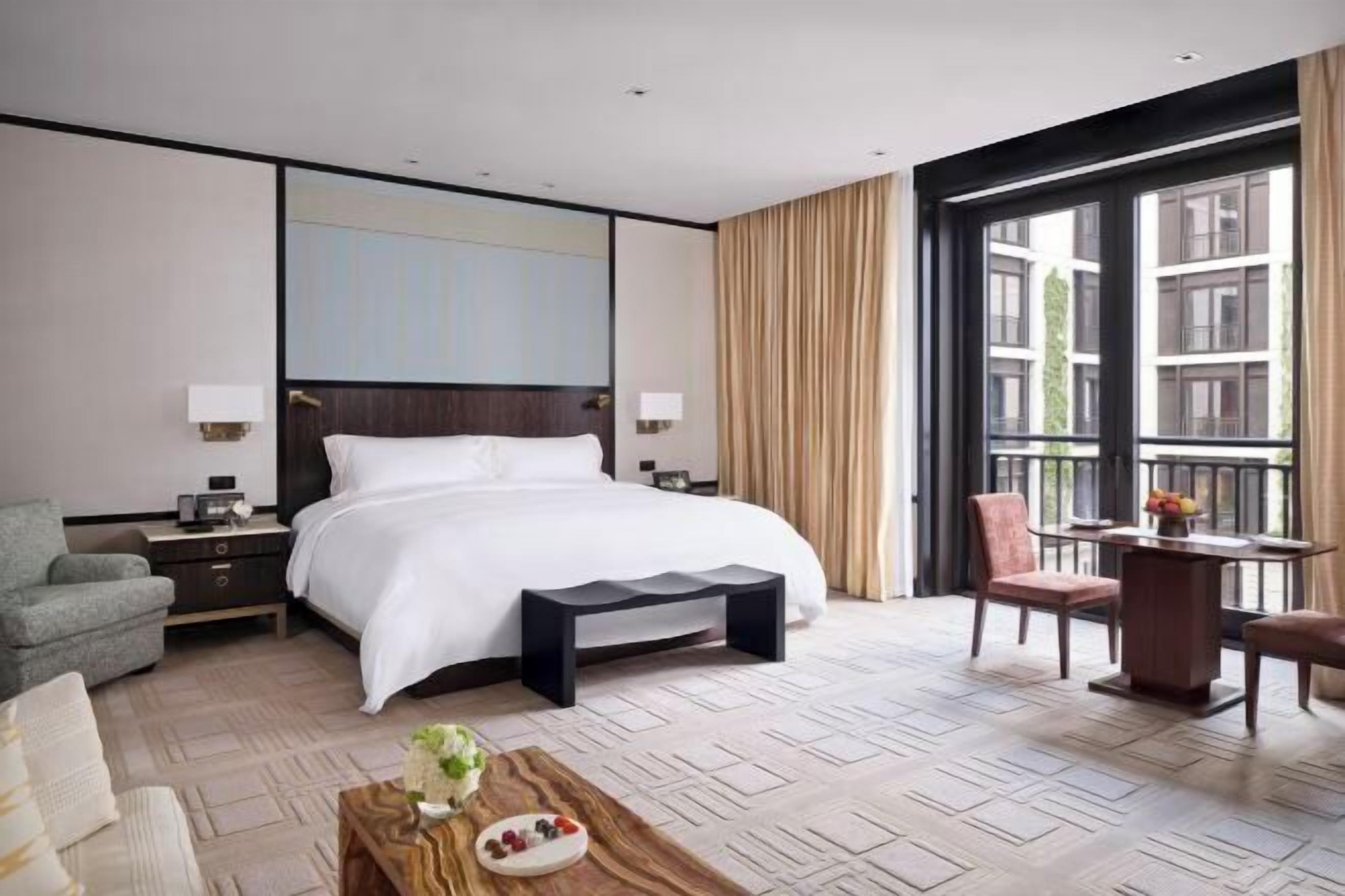Egyptian cotton sheets, premium bedding, down comforters, minibar