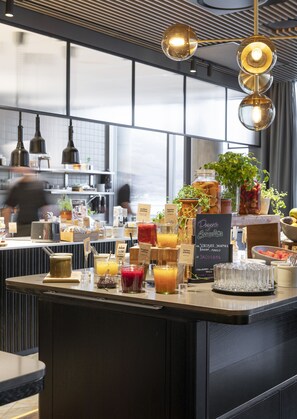 Gratis frukostbuffé varje dag