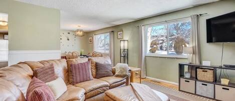 電視、壁爐、 辦公室