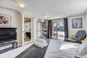 6 camere, una scrivania, ferro/asse da stiro, Wi-Fi