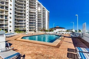 Piscina no terraço