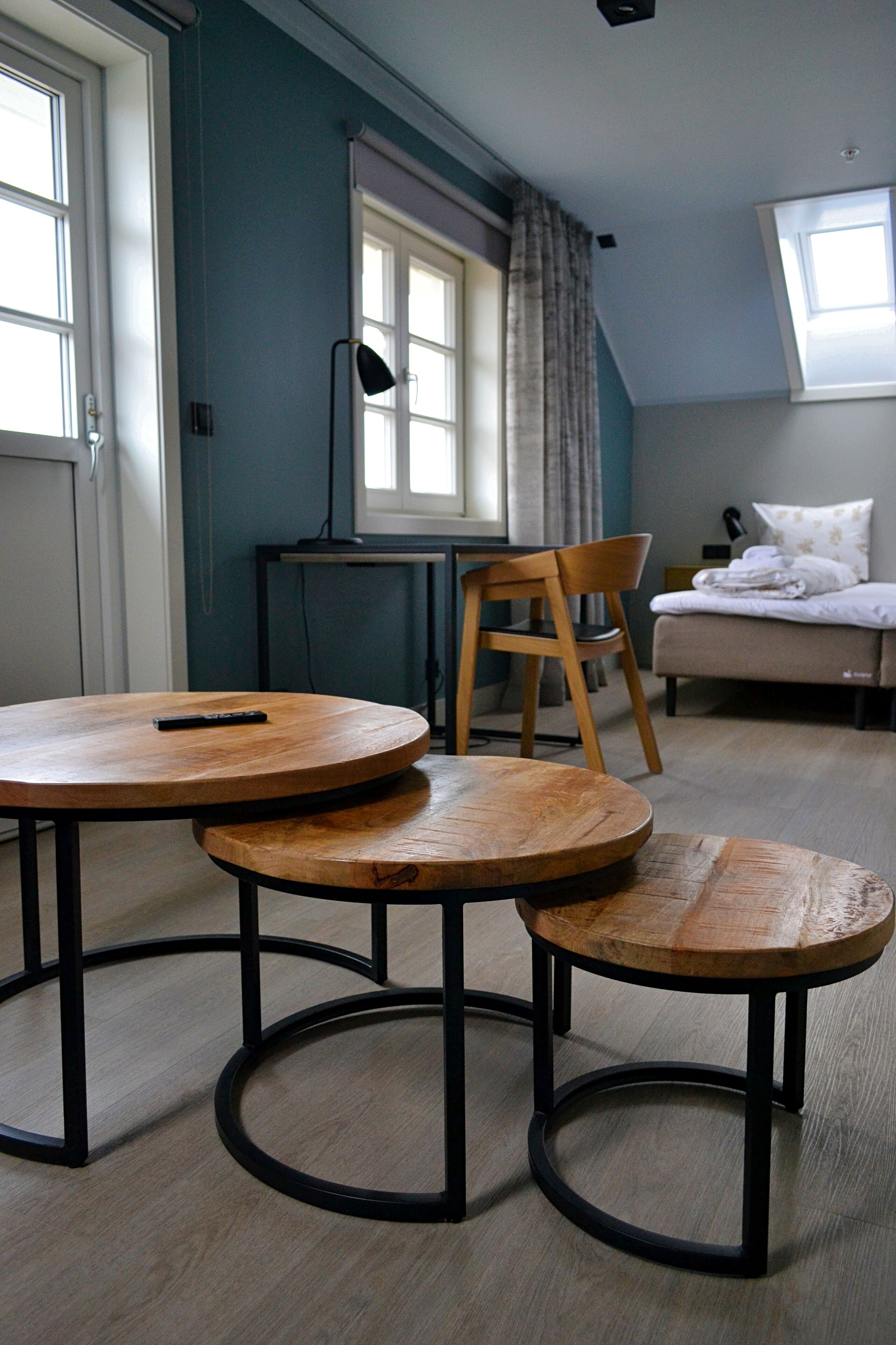 ジュニア スイート | セレクト コンフォート製ベッド、客室ごとに異なる装飾、客室ごとに異なるインテリア、遮光カーテン