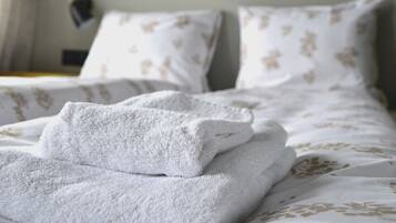 Double Room | 2 bedrooms, Select Comfort beds, individually decorated