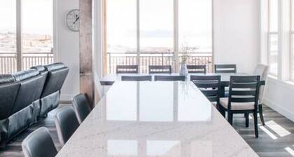 Unobstructed Lake Views! Bunk Room w/ Video Games! Ping Pong & Foosball! Extra Fridge & Freezer Space!