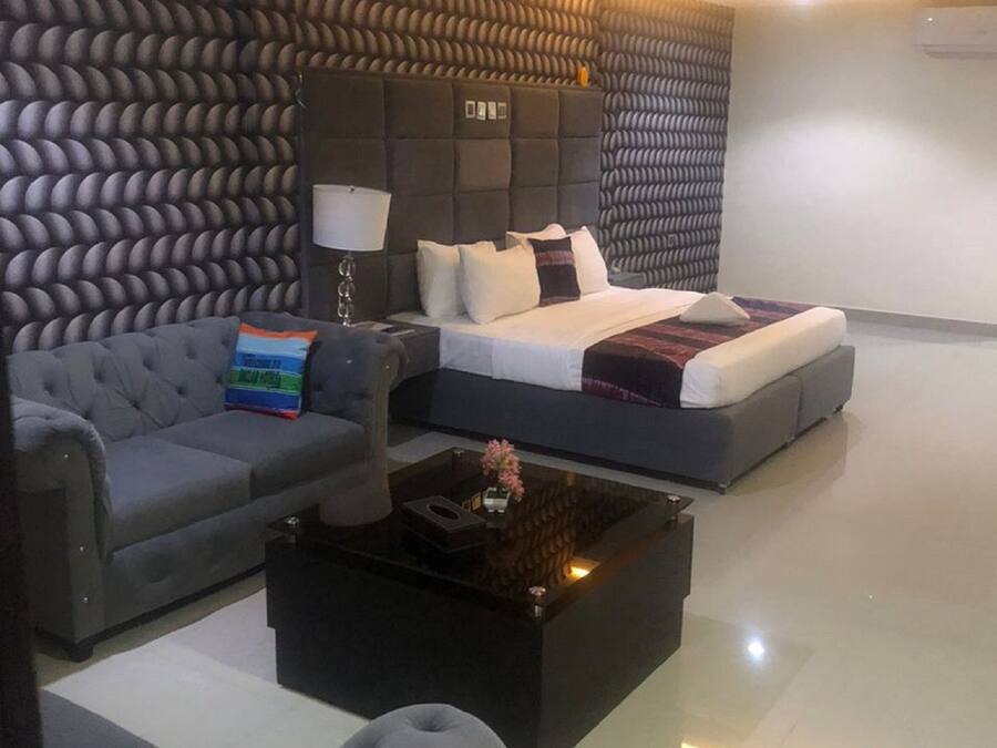 Premier Suite | Free WiFi