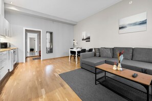 Basic Triple Room | Living area - Forenom Serviced Apartments Nobel (Oslo)