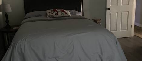 3 habitaciones, wifi gratis, ropa de cama y acceso para silla de ruedas