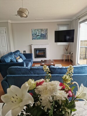 تلفزيون ذكي