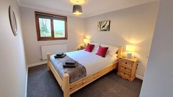 2 chambres, fer et planche Ă repasser, Wi-Fi gratuit, draps fournis