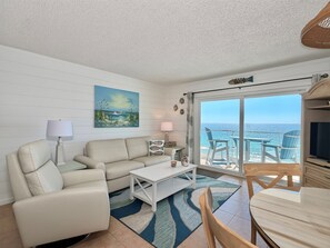 Smart TV, table football