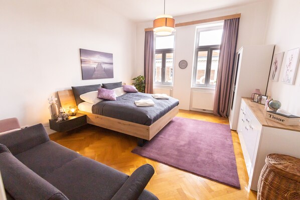 1 chambre, fer et planche à repasser, lit parapluie, Wi-Fi gratuit