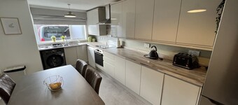 vERY comfy town house