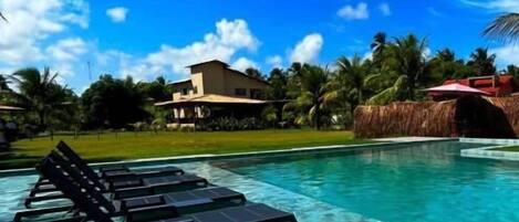 Outdoor pool, pool umbrellas