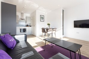Living area - Pillo Rooms Apartments- Manchester Arena (Manchester)